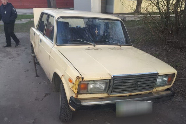 Полицейские Каменского оперативно разыскали злоумышленника, угнавшего автомобиль