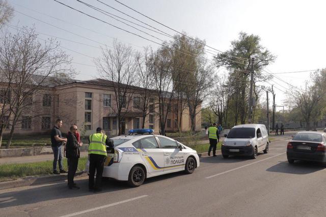 � ������ �� ������ ����� 12-������� ��������