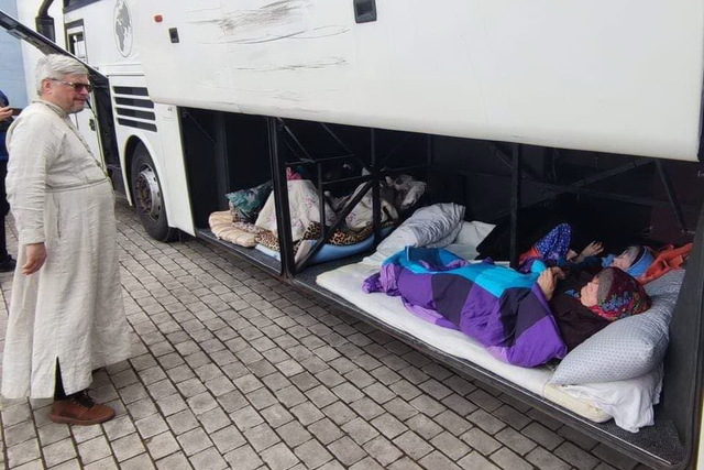 Шелтеру Волосского оказали помощь братья по вере