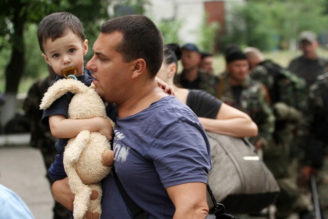Как власти Днепре хотят помогать переселенцам: новая программа горсовета