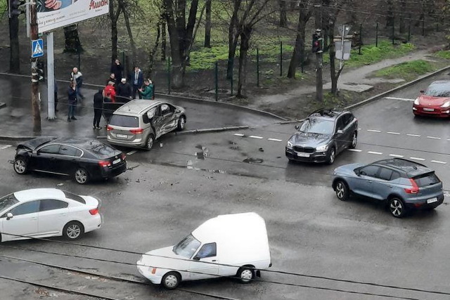 �� ��. ������� ������������ ����������� Lexus � Volkswagen (����� �������)