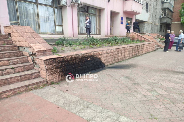 Взрыв на свадьбе в Днепре возле Чечеловского ЗАГСа