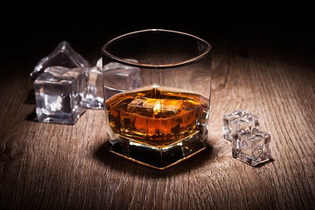 Captain Morgan  Dead Mans Fingers:       ,  