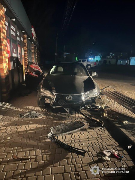 ���������� 19-������ �������: ������ �������� Lexus ������ � ������� � ������