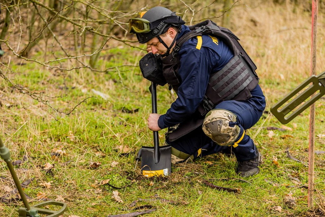 16 384 взрывоопасных предмета обезвредили на Днепропетровщине за время полномасштабной войны