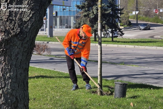 #Чистий_Дніпро Ухоженные зеленые зоны во время войны поднимают настроение днепрянам