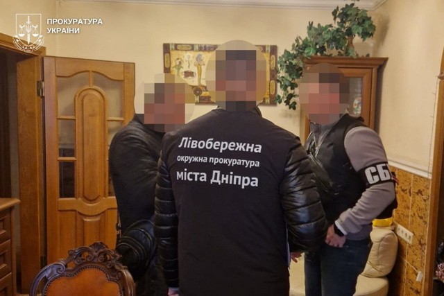 Бронь и заработная плата из бюджета, работники для знакомого: в Днепре взяли под стражу депутата