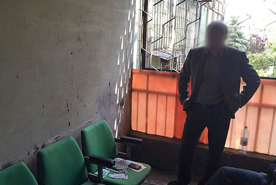 У Дніпрі затримано посадовця ОДА на хабарі у 6 тисяч гривень