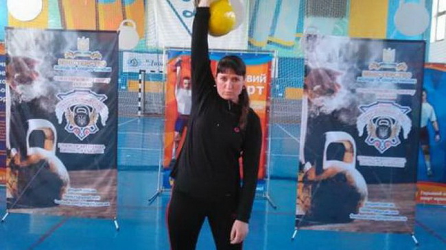 Сотрудница Каменского вуза стала чемпионкой Украины по гиревому спорту
