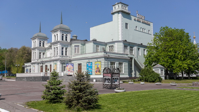 Артисти кам’янського театру поїдуть на Донеччину