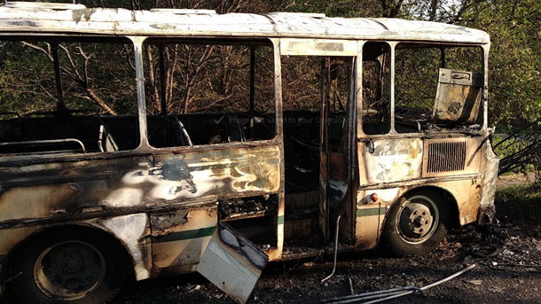 У Кривому Розі на ходу загорівся автобус