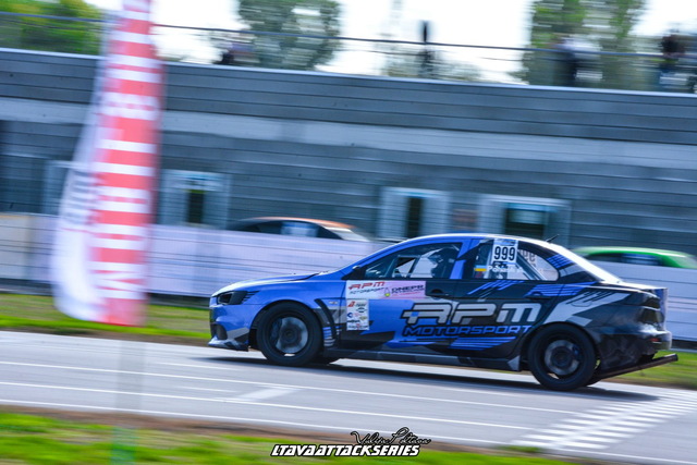 Каменчан приглашают посетить выставку спортивных автомобилей и зрелищные гонки