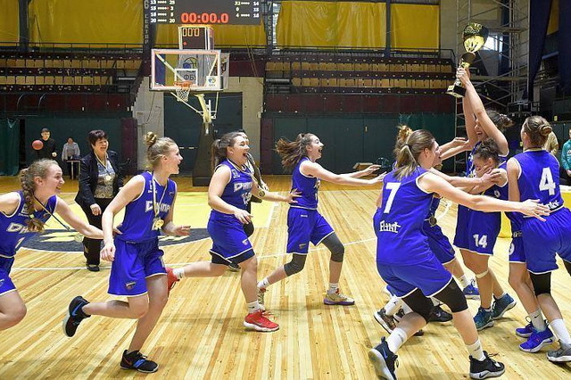 Днепрянки стали чемпионками Всеукраинской юношеской баскетбольной лиги среди девушек