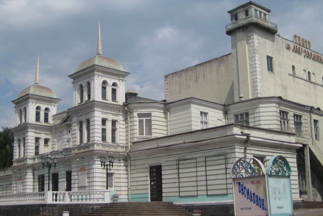 В Каменском в 11-й раз проходит международный театральный фестиваль