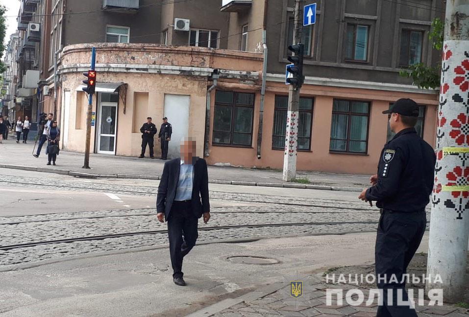 В Каменском полицейские приучали пешеходов соблюдать правила дорожного движения