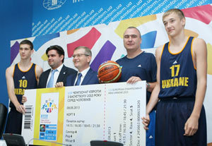 ĳ��-������ �� ��� � ���������� ������������ ����������� �������� �������� ����������, �� ������ � ��� � 8 �� 18 ������