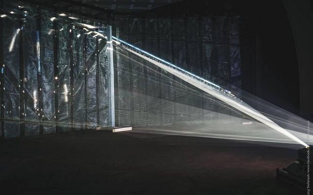 Художній музей Дніпра покаже арт-інсталяцію зі скла, світла та хореографії