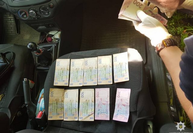 ������ ������� ��������� ������� ���� �. ������ � �������������� ��������� ������ �� ���������