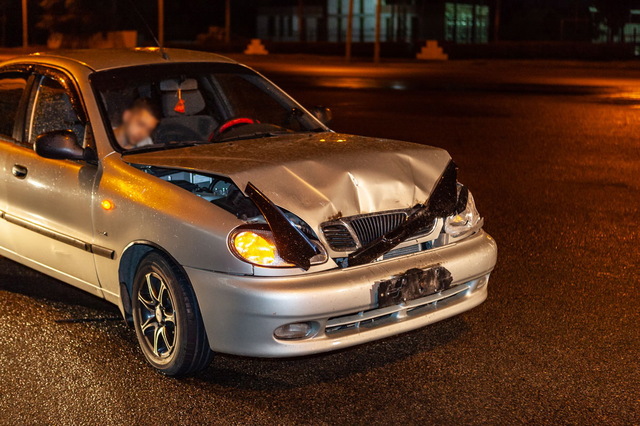 � ������ �� ����������� ����� ����������� Daewoo Lanos � Mazda 3