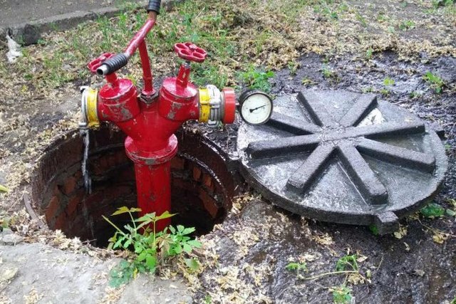 Спасатели: в Днепре не работают 965 пожарных гидрантов