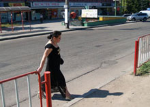 ���-���, ��������