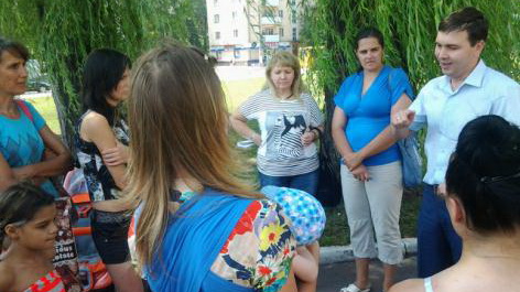 Родители в Днепродзержинске обсуждали проблему поборов в детсадах