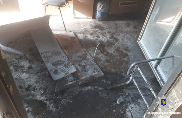 За фактом пожежі в офісі місцевої газети у м. Кам’янське поліція розпочала досудове розслідування