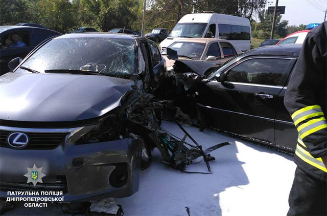 В каком состоянии пострадавшие в тройном ДТП на Набережной?