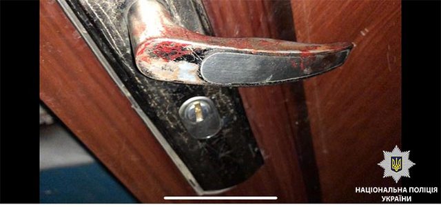 В Днепре полицейские задержали подозреваемую в убийстве сожителя