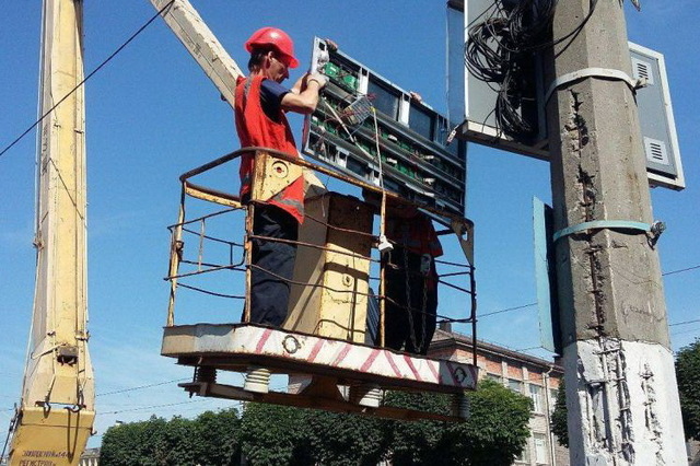 В Каменском модернизируют электронные табло