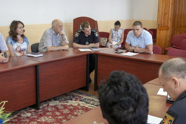 � ��������� ��������� ���� ������ � ������� �� ������ � ����� ��������