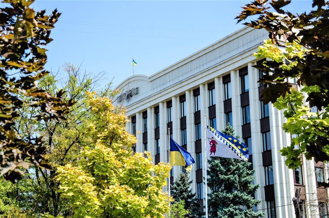 �� �������� ���������������� ������������� �������� ����� 100 ��������� ������