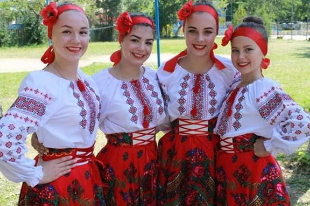 Каменские артисты вернулись из Болгарии с победой