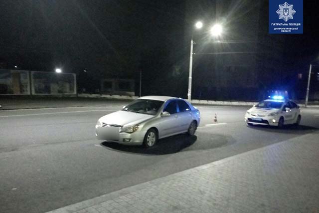 Неповнолітнього водія виявили патрульні