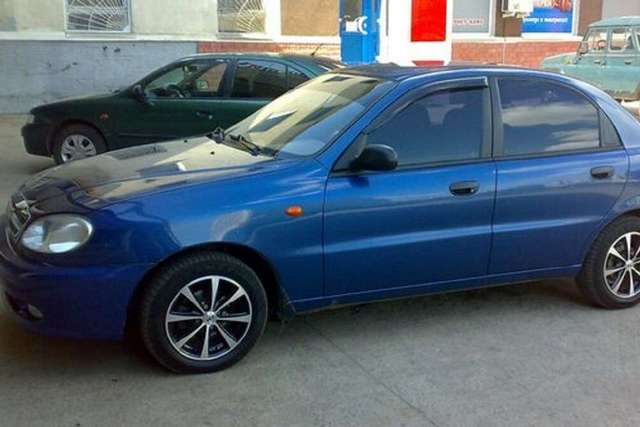 В Днепре нашли мертвого мужчину в автомобиле