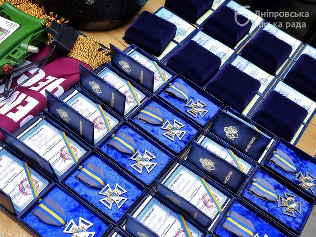     32-   25-   ѳ       