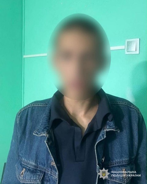 Пограбував ліцей, магазин та іграшковий автомат: слідчі повідомили про підозру дніпрянину