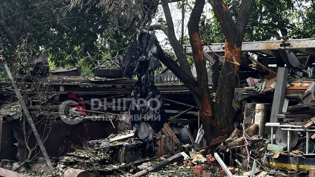 Атака на Днепр 6 июля: вражеский дрон попал во двор частного дома