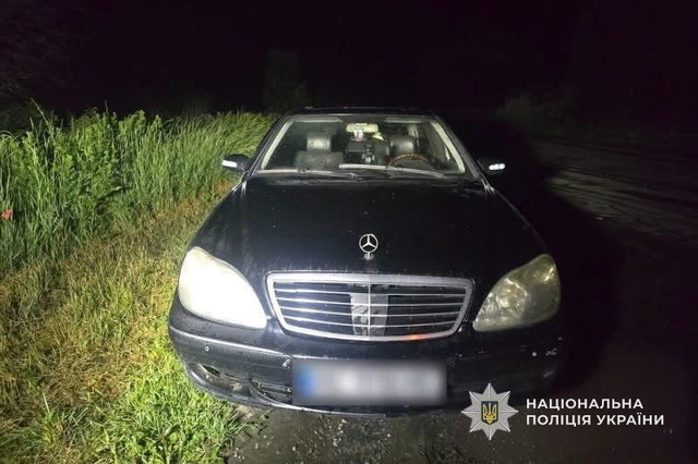 ����� ������ ���������� �� ���� Mercedes-Benz � ���������