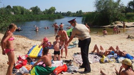 Днепродзержинские спасатели напомнили о безопасном поведении у водоемов