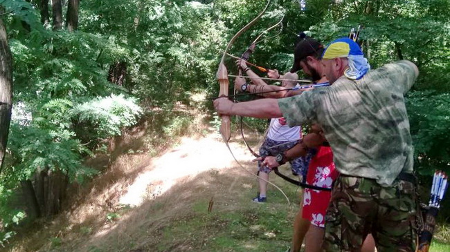 В Каменском прошел фестиваль лучников «Охотничий яр»