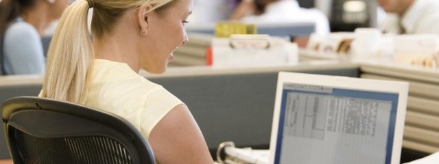 Украинцев начнут устраивать на работу карьерные советники