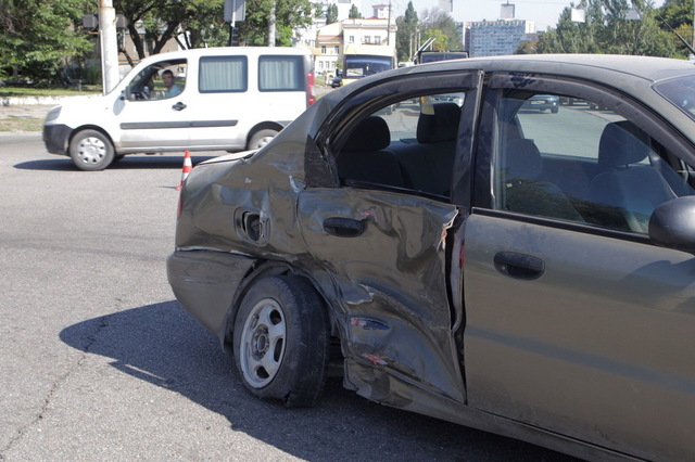 � ������ �� ����������� ����� ����������� Range Rover � Daewoo: ���������� ������� � ��������