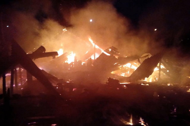 У Дніпрі під час пожежі власник будинку отримав 40% опіків тіла