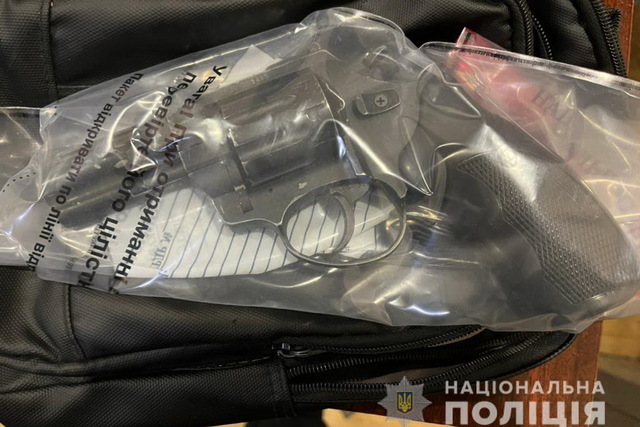 На Дніпропетровщині колишній зек вистрілив в чоловіка, який зробив зауваження