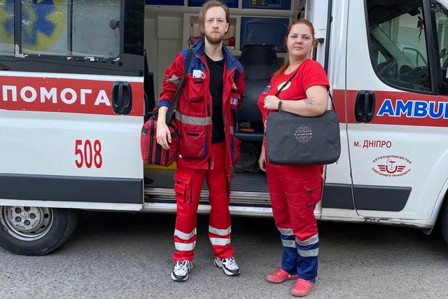 Парня спасли фельдшеры Бондаренко Ярослава и Огир Александр. В Днепре госпитализировали парня, перепившего энергетиков