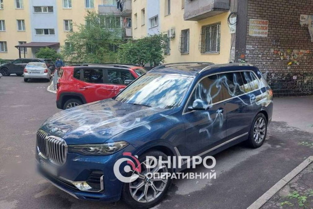    /    BMW
