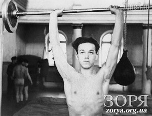 Иосиф Кобзон был чемпионом Днепропетровска по боксу среди юношей