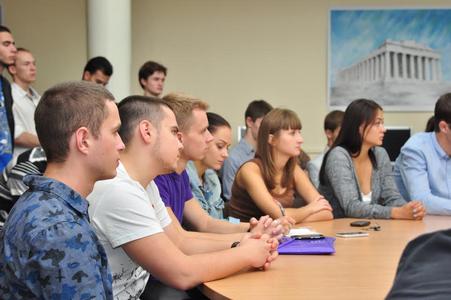 Студенты Днепропетровщины начнут заниматься общежитиями и финансированием собственных проектов