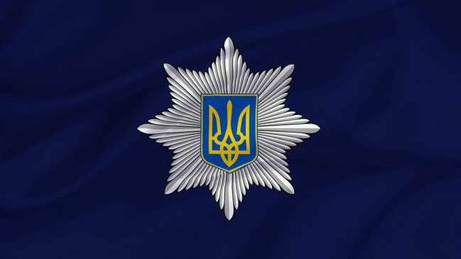 Поліція попереджає: за вживання алкогольних напоїв та куріння тютюнових виробів у громадських місцях передбачена адміністративна відповідальність